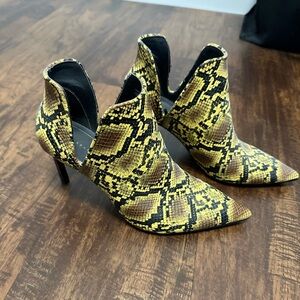 Zara SnakeSkin Pointed Toe Heels